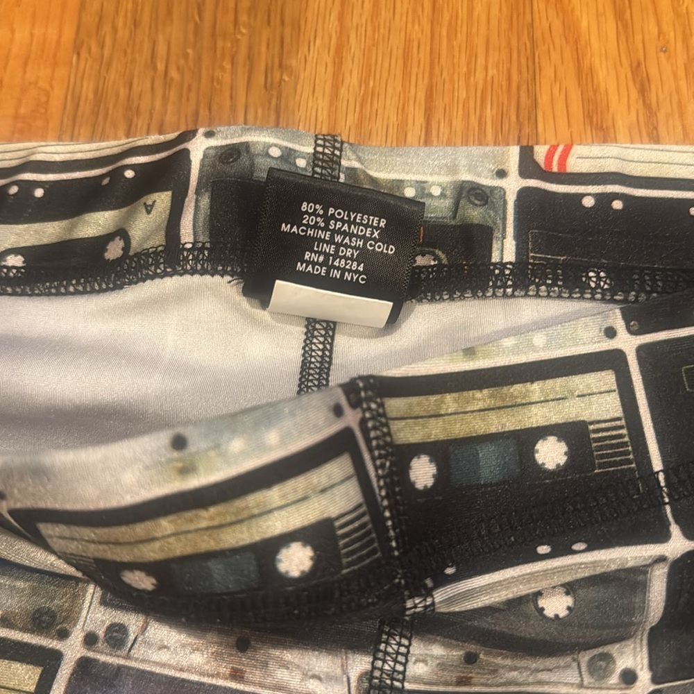 Terez Mix Tapes Leggings - Picture 4 of 6